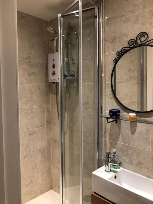 Studio Flat London Finchley Rd Nw11 エクステリア 写真